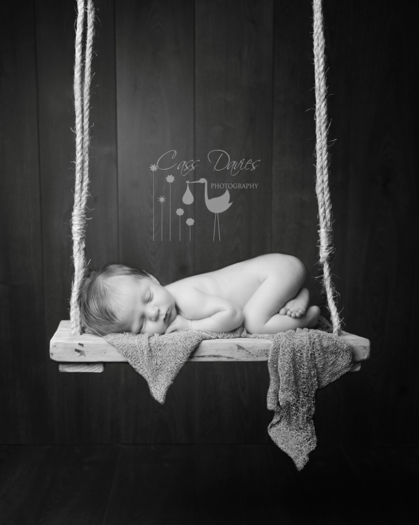 qualified safe baby photographer